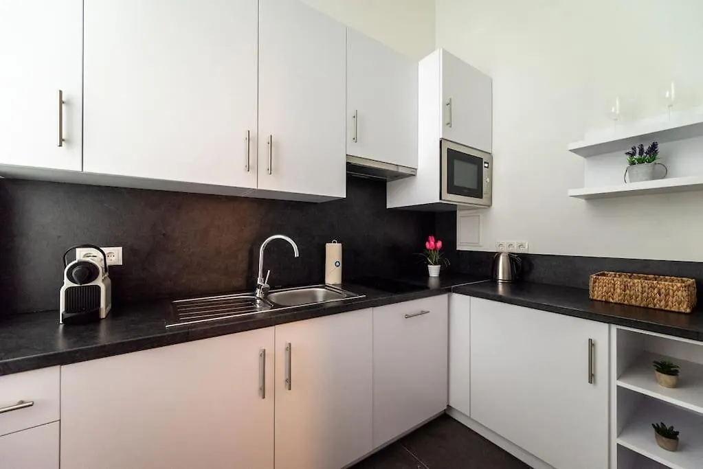 Pristine 1Br Steps From City By Hm Vienna 0*,  Austria