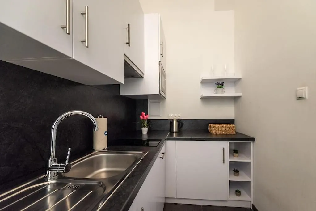 Pristine 1Br Steps From City By Hm Vienna Austria